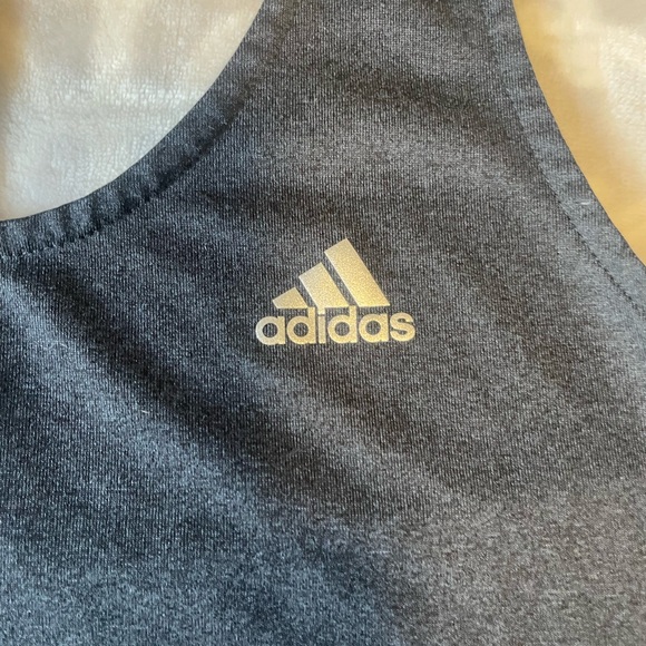 Women’s Adidas extra small work out top - Picture 5 of 6